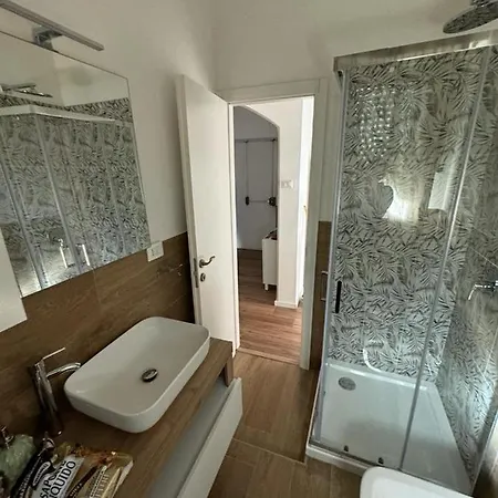 Vicstreet Metastasio * Nápoly